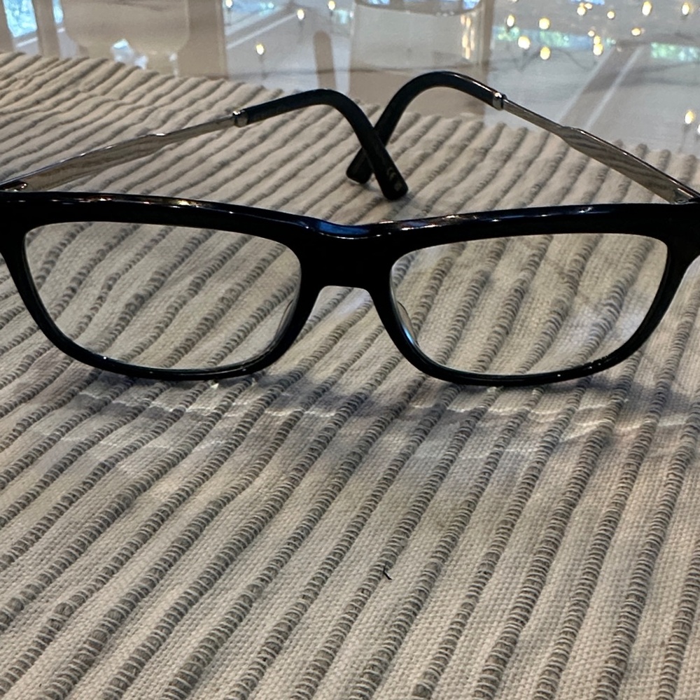 Gucci Sleek Black Glasses